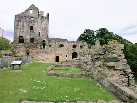 View of the castle courtyard. The building foundations can clearly be seen.